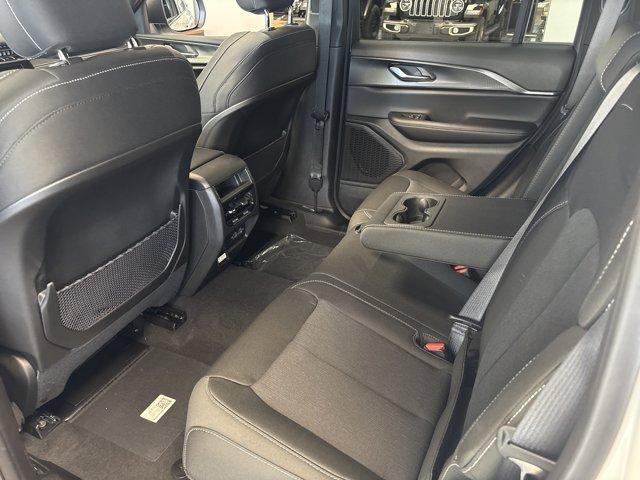 new 2025 Jeep Grand Cherokee car, priced at $37,646