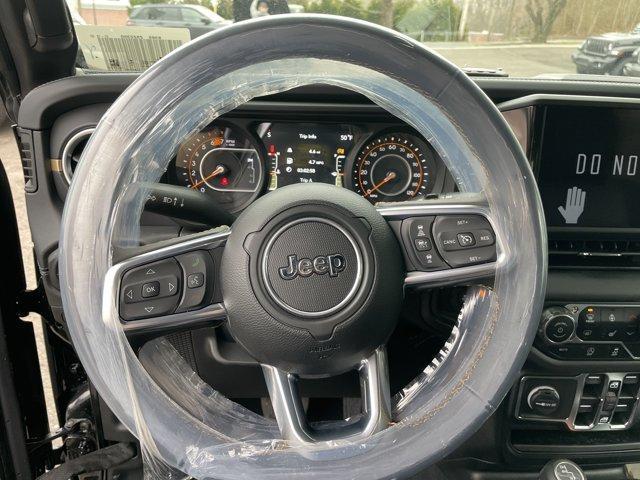 new 2025 Jeep Wrangler car, priced at $58,751