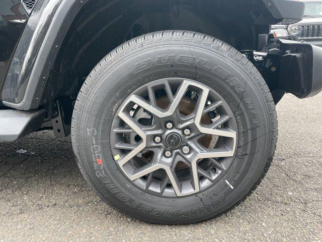 new 2025 Jeep Wrangler car, priced at $58,751