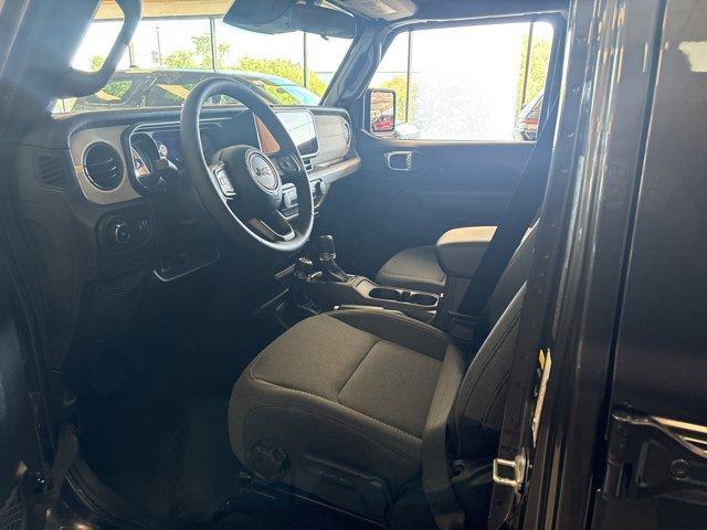 new 2025 Jeep Wrangler car, priced at $43,391