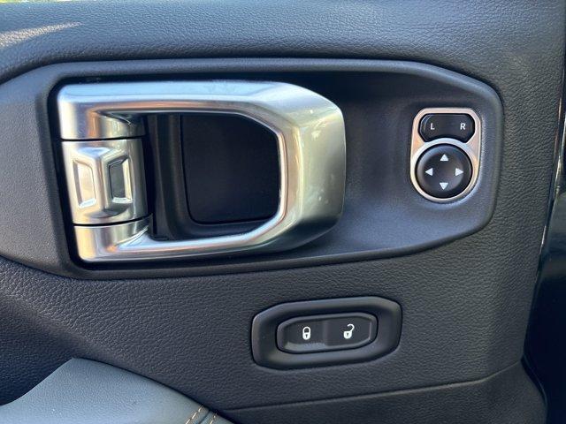 new 2025 Jeep Gladiator car, priced at $60,776