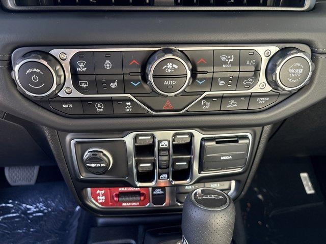 new 2025 Jeep Gladiator car, priced at $60,776
