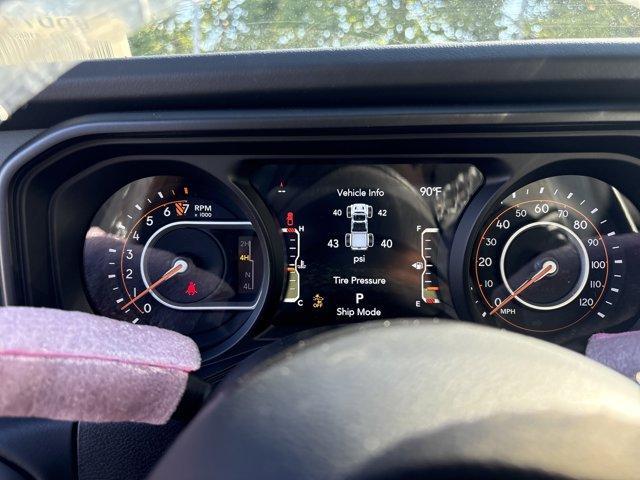 new 2025 Jeep Gladiator car, priced at $60,776