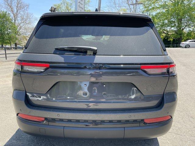 new 2025 Jeep Grand Cherokee car, priced at $44,461
