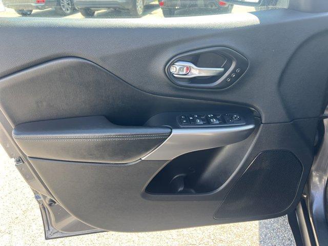 used 2019 Jeep Cherokee car, priced at $19,266