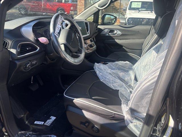 new 2026 Chrysler Pacifica car, priced at $56,100
