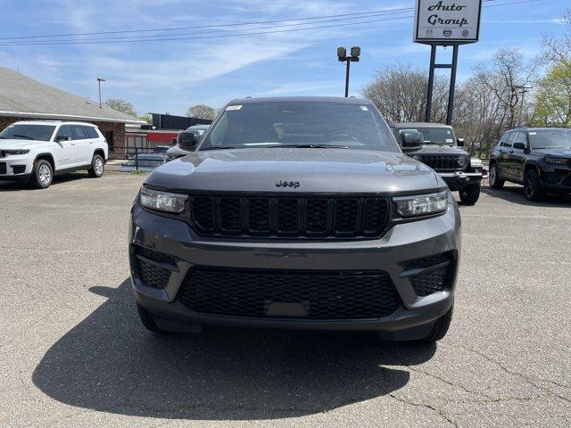 new 2025 Jeep Grand Cherokee car, priced at $42,635