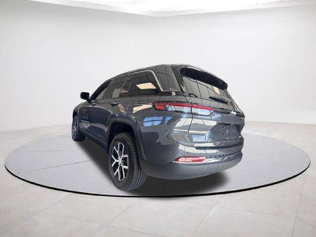 new 2025 Jeep Grand Cherokee car, priced at $45,260