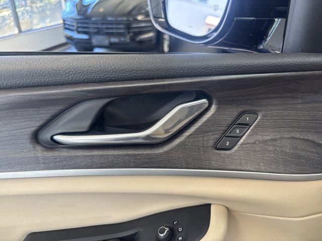 new 2025 Jeep Grand Cherokee car, priced at $45,260