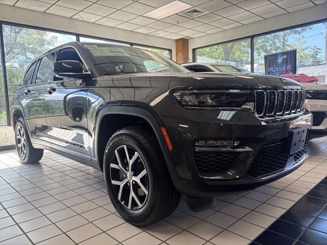 new 2025 Jeep Grand Cherokee car, priced at $45,260