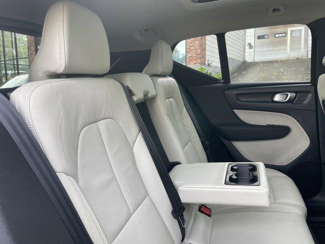 used 2022 Volvo XC40 car, priced at $20,732