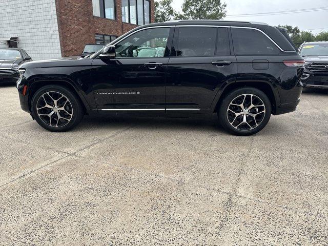 used 2022 Jeep Grand Cherokee car, priced at $34,111