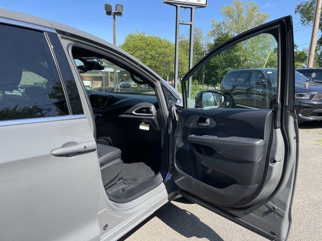 new 2025 Chrysler Pacifica car, priced at $45,379