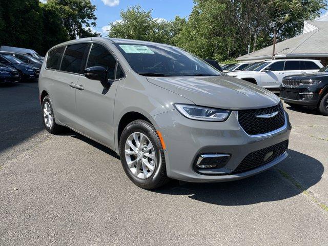 new 2025 Chrysler Pacifica car, priced at $45,379