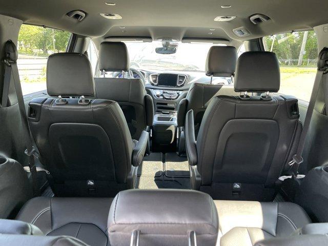 new 2025 Chrysler Pacifica car, priced at $45,379