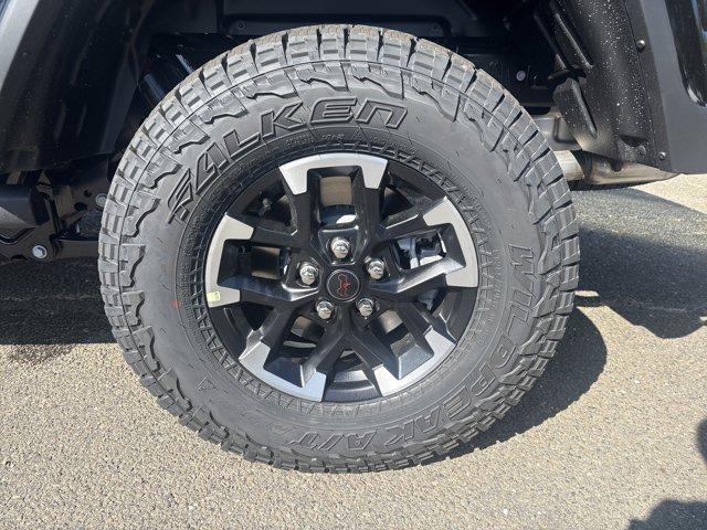 new 2025 Jeep Gladiator car, priced at $60,715