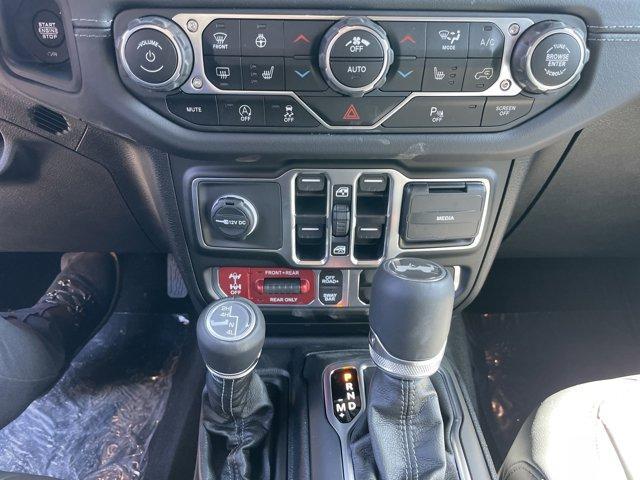 new 2025 Jeep Wrangler car, priced at $59,342