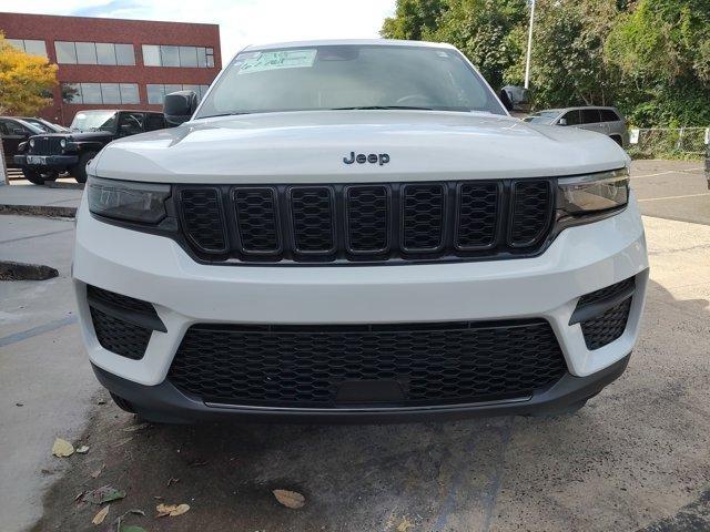 new 2025 Jeep Grand Cherokee car, priced at $39,879