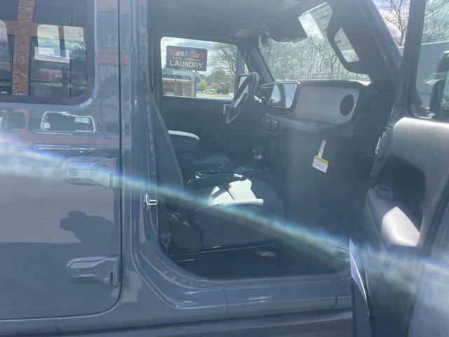 new 2025 Jeep Wrangler car, priced at $46,146