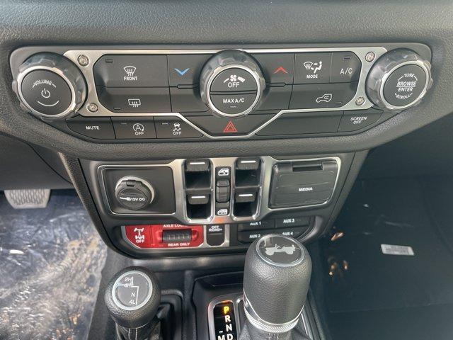 new 2025 Jeep Wrangler car, priced at $46,146