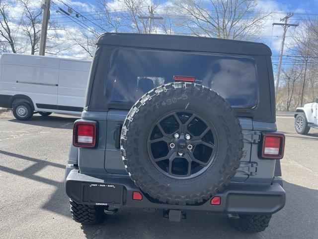 new 2025 Jeep Wrangler car, priced at $46,146