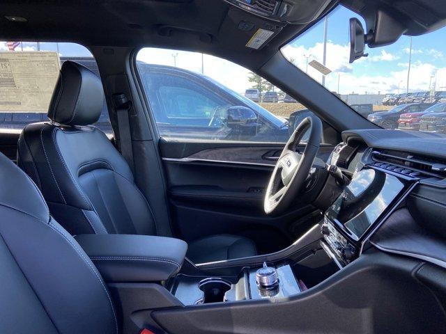 new 2025 Jeep Grand Cherokee L car, priced at $47,028