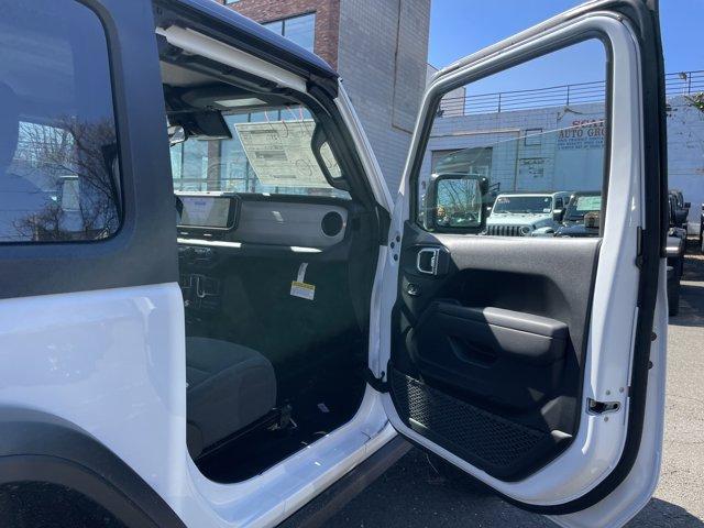 new 2025 Jeep Wrangler car, priced at $47,780