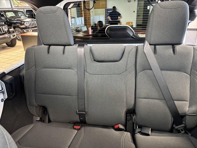 new 2025 Jeep Wrangler car, priced at $53,260