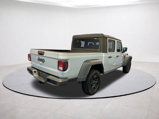 used 2022 Jeep Gladiator car, priced at $30,297