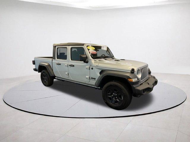 used 2022 Jeep Gladiator car, priced at $30,297