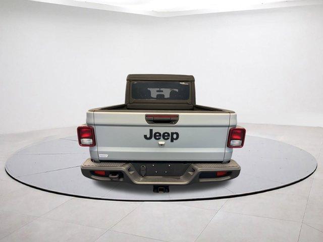 used 2022 Jeep Gladiator car, priced at $30,297