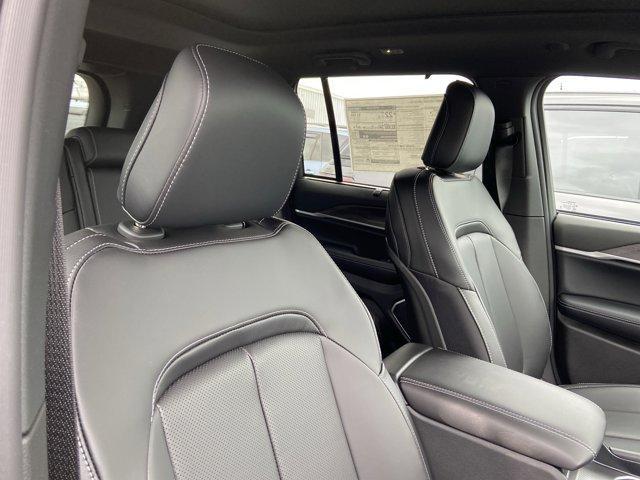 new 2025 Jeep Grand Cherokee car
