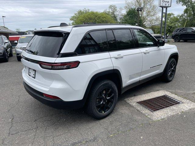 new 2025 Jeep Grand Cherokee car, priced at $42,951
