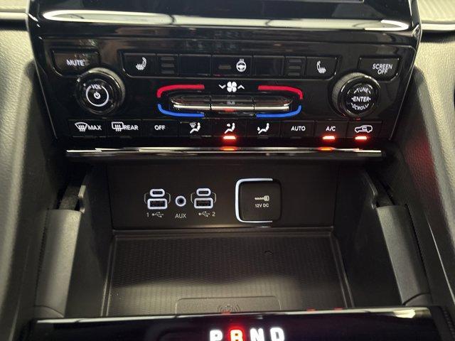 new 2025 Jeep Grand Cherokee car, priced at $45,641