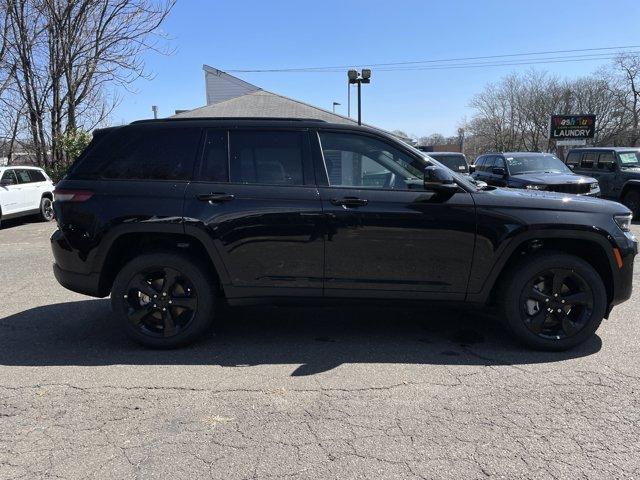 new 2025 Jeep Grand Cherokee car, priced at $47,429