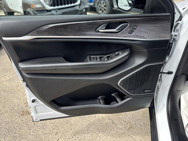 used 2021 Jeep Grand Cherokee L car, priced at $30,737