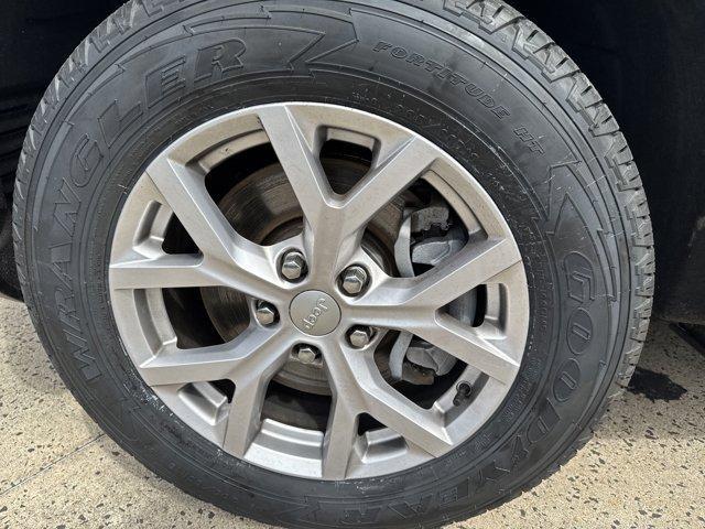 used 2021 Jeep Grand Cherokee L car, priced at $30,737