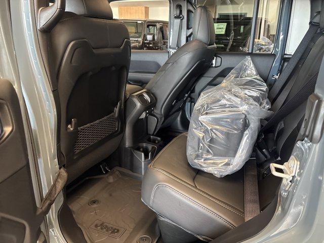 new 2025 Jeep Gladiator car, priced at $48,245