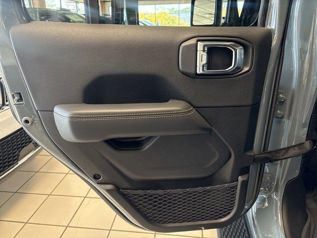 new 2025 Jeep Gladiator car, priced at $48,245