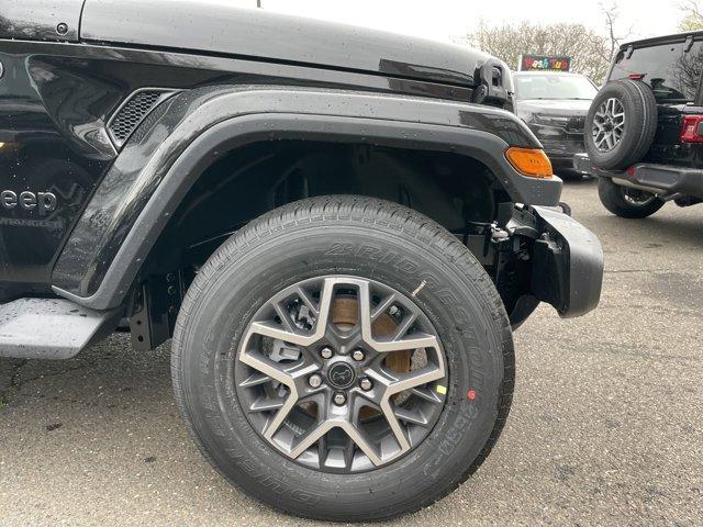 new 2025 Jeep Wrangler car, priced at $58,606