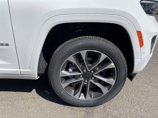 new 2025 Jeep Grand Cherokee car, priced at $53,415
