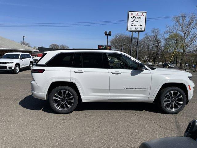 new 2025 Jeep Grand Cherokee car, priced at $53,415
