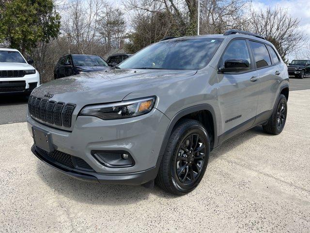 used 2023 Jeep Cherokee car, priced at $22,998