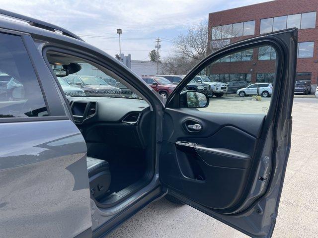 used 2023 Jeep Cherokee car, priced at $22,998