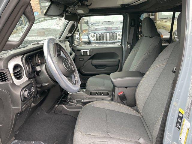 new 2025 Jeep Wrangler car, priced at $44,395