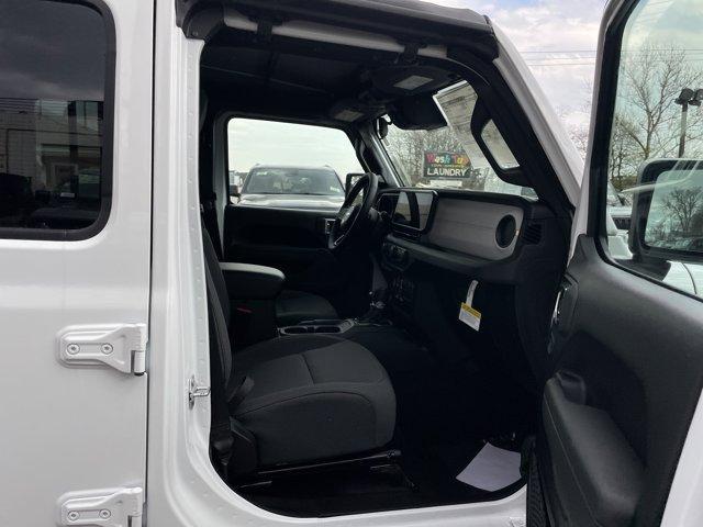 new 2025 Jeep Wrangler car, priced at $44,554