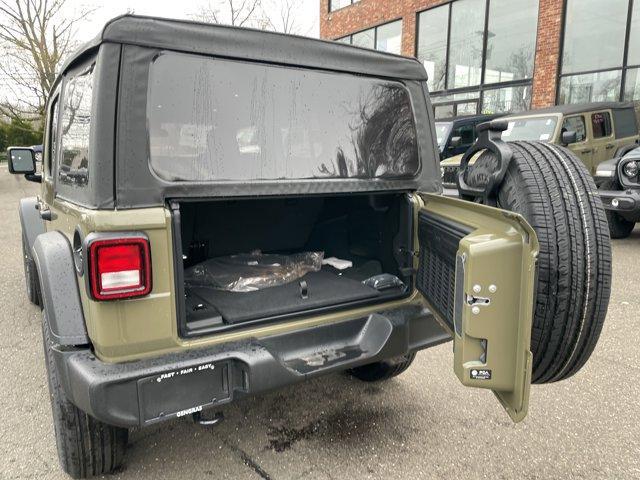 new 2025 Jeep Wrangler car, priced at $43,642
