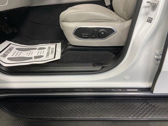 used 2024 Jeep Wagoneer car, priced at $45,384