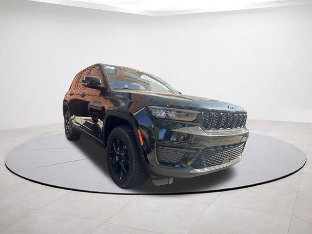 new 2025 Jeep Grand Cherokee car, priced at $40,144