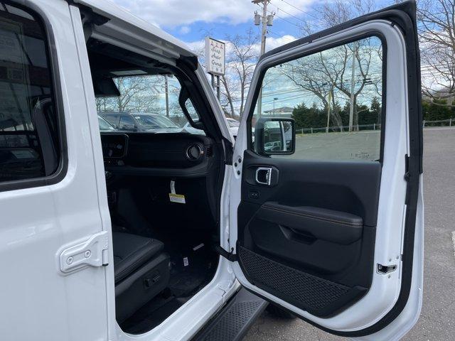new 2025 Jeep Wrangler car, priced at $58,097